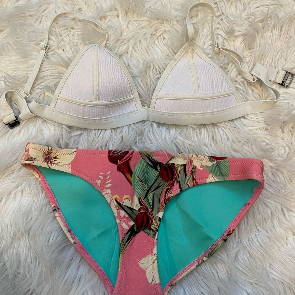 TRIANGL Bathing Suit